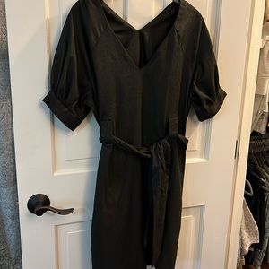French connection knee length belted v neck dress size 4